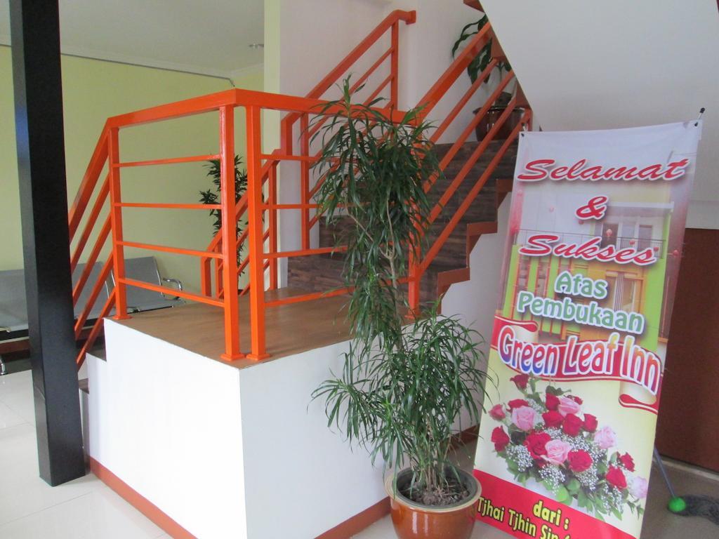 Green Leaf Inn Понтианак Екстериор снимка