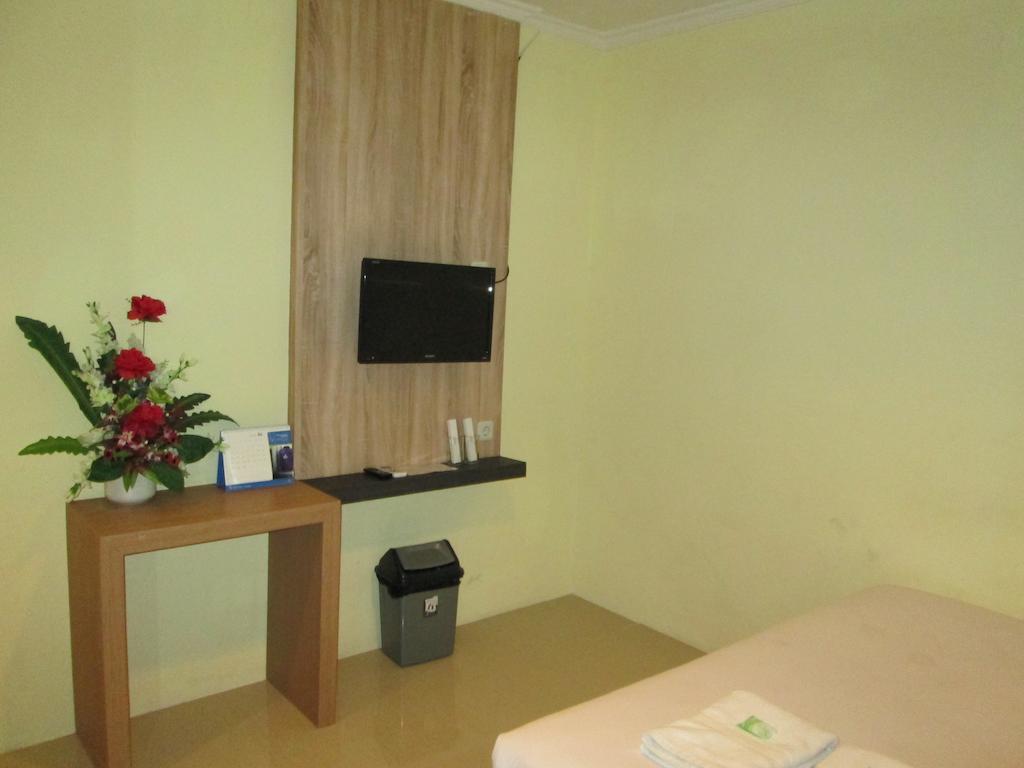 Green Leaf Inn Понтианак Стая снимка